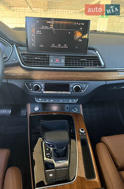 Внедорожник / Кроссовер Audi Q5 2023 в 