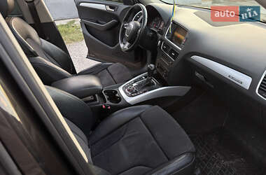 Внедорожник / Кроссовер Audi Q5 2009 в 
