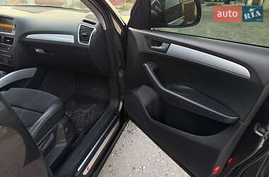 Внедорожник / Кроссовер Audi Q5 2009 в 