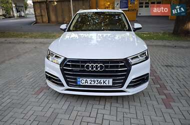 Позашляховик / Кросовер Audi Q5 2020 в Миколаєві