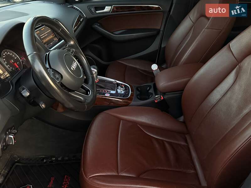 Позашляховик / Кросовер Audi Q5 2015 в Харкові