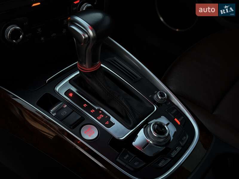 Позашляховик / Кросовер Audi Q5 2015 в Харкові