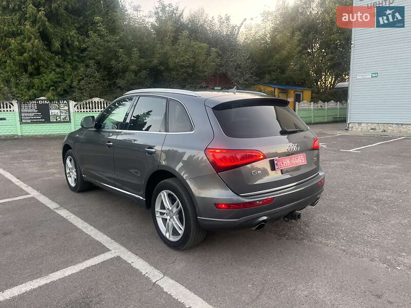 Позашляховик / Кросовер Audi Q5 2015 в Дубні