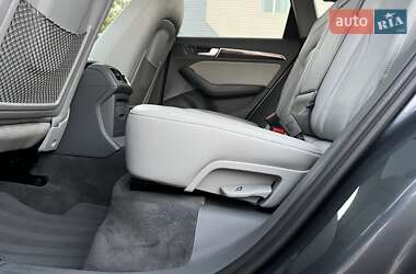 Внедорожник / Кроссовер Audi Q5 2015 в 