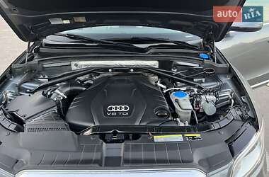 Внедорожник / Кроссовер Audi Q5 2015 в 