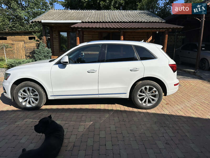 Позашляховик / Кросовер Audi Q5 2014 в Бобровиці