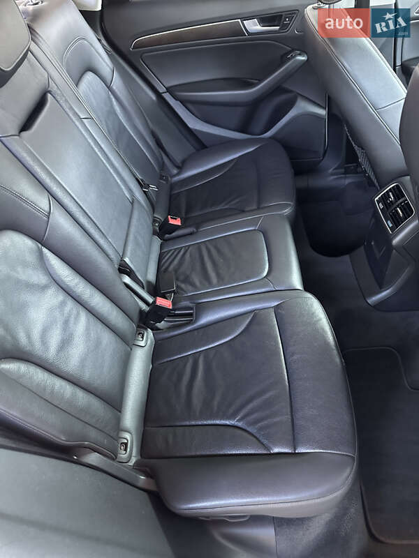 Позашляховик / Кросовер Audi Q5 2014 в Бобровиці