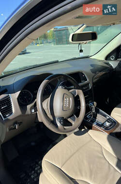 Внедорожник / Кроссовер Audi Q5 2015 в 