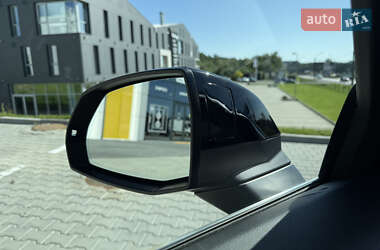 Позашляховик / Кросовер Audi Q5 2022 в 