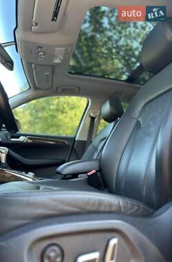 Позашляховик / Кросовер Audi Q5 2015 в 