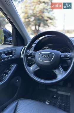 Позашляховик / Кросовер Audi Q5 2015 в 
