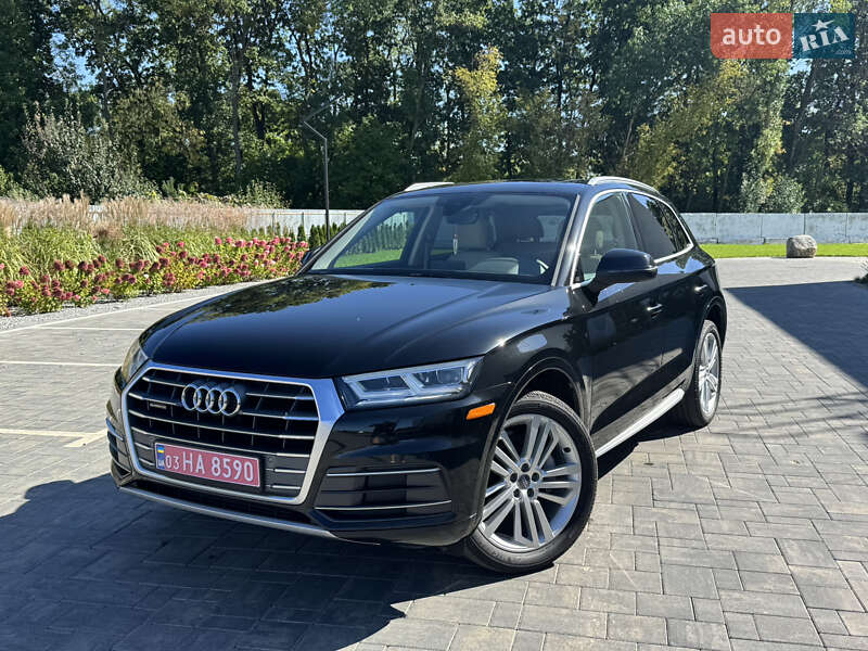 Позашляховик / Кросовер Audi Q5 2017 в Луцьку