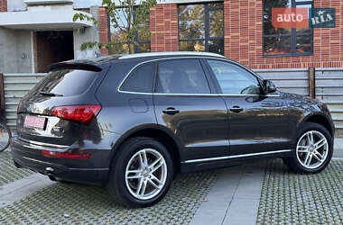 Внедорожник / Кроссовер Audi Q5 2016 в 