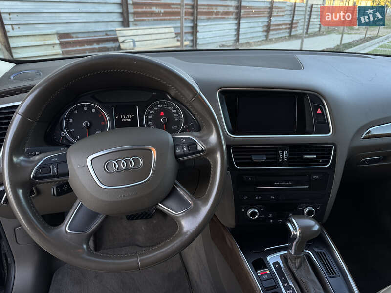 Позашляховик / Кросовер Audi Q5 2016 в Самборі