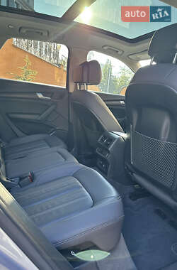 Внедорожник / Кроссовер Audi Q5 2022 в 