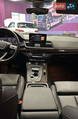 Внедорожник / Кроссовер Audi Q5 2019 в 