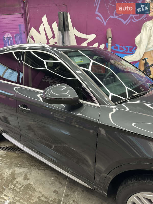 Внедорожник / Кроссовер Audi Q5 2019 в Киеве