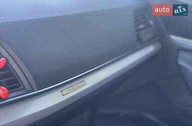 Позашляховик / Кросовер Audi Q5 2017 в 