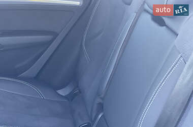Позашляховик / Кросовер Audi Q5 2017 в 