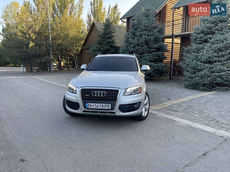 Внедорожник / Кроссовер Audi Q5 2012 в 