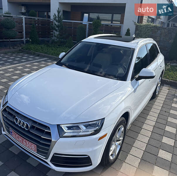 Внедорожник / Кроссовер Audi Q5 2018 в Стрые