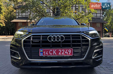 Внедорожник / Кроссовер Audi Q5 2021 в 