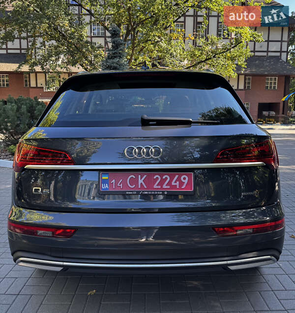 Позашляховик / Кросовер Audi Q5 2021 в Києві