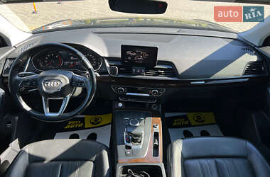 Позашляховик / Кросовер Audi Q5 2019 в 