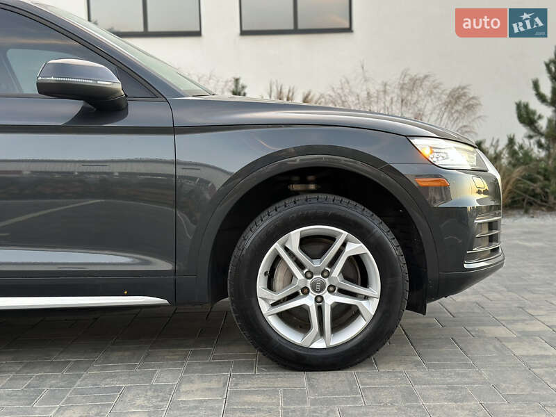 Внедорожник / Кроссовер Audi Q5 2016 в Луцке