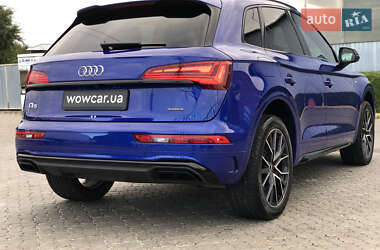Внедорожник / Кроссовер Audi Q5 2021 в 