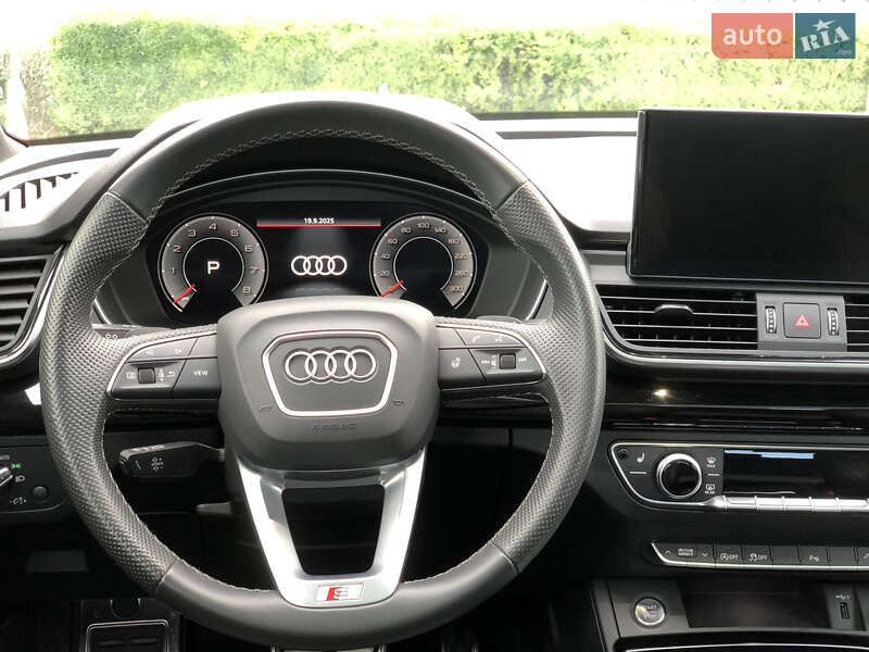 Внедорожник / Кроссовер Audi Q5 2021 в Черновцах
