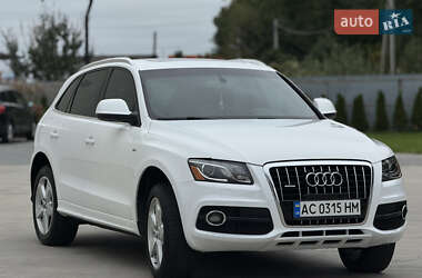 Позашляховик / Кросовер Audi Q5 2010 в Луцьку