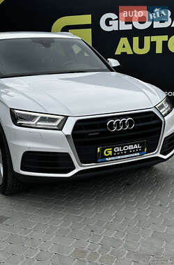 Внедорожник / Кроссовер Audi Q5 2017 в 