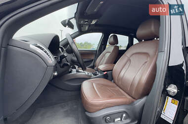 Позашляховик / Кросовер Audi Q5 2015 в 