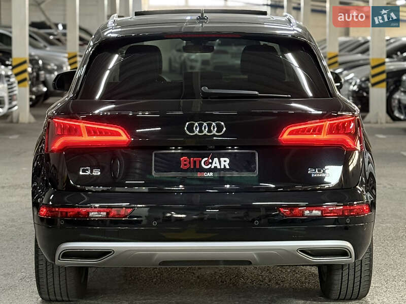 Внедорожник / Кроссовер Audi Q5 2018 в Одессе