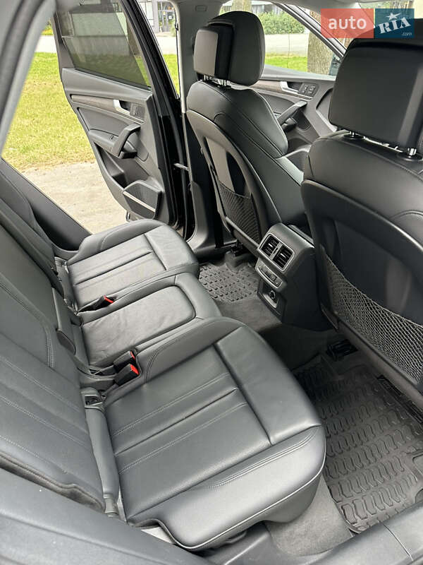 Внедорожник / Кроссовер Audi Q5 2018 в Вараше