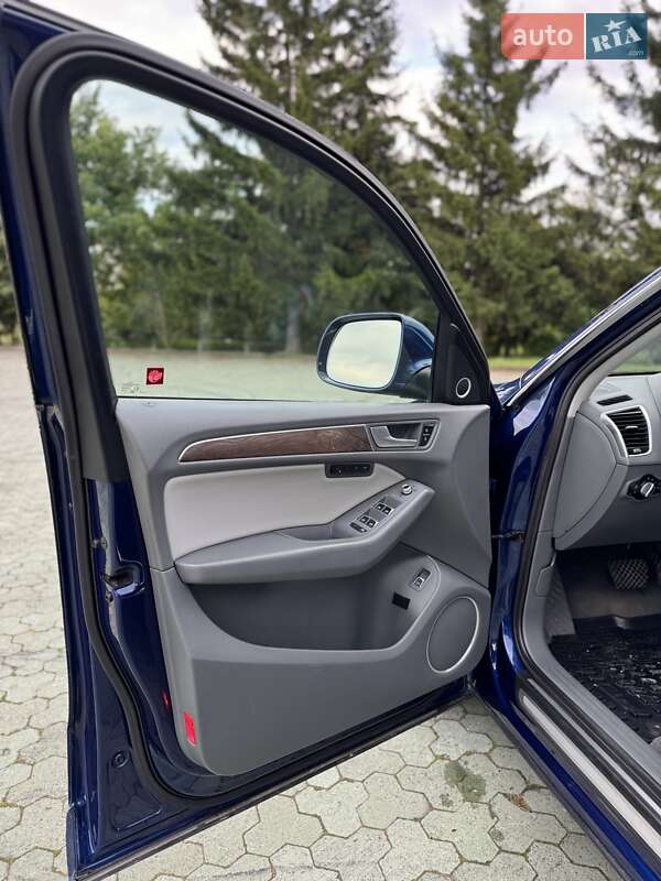 Позашляховик / Кросовер Audi Q5 2013 в Дубні