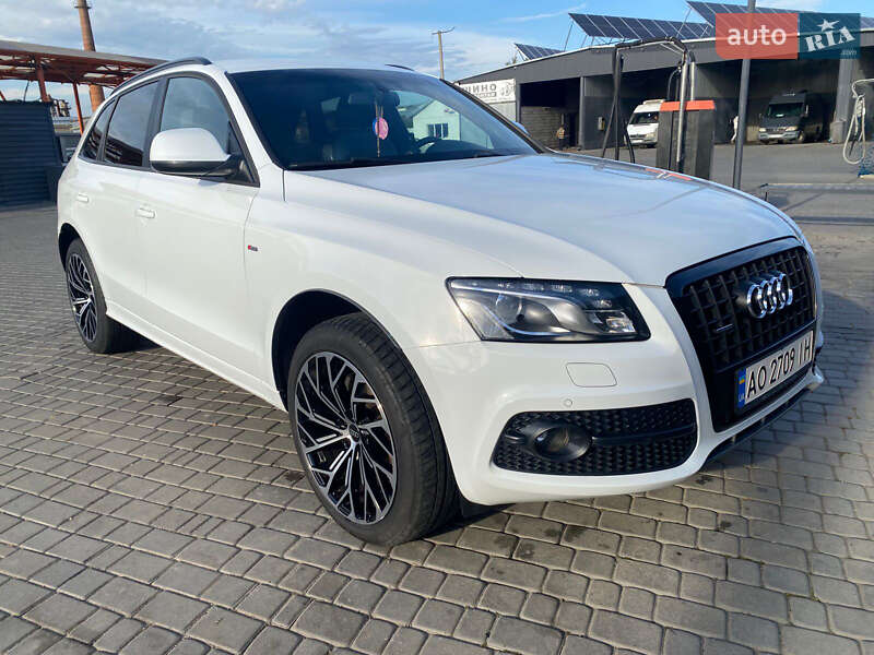 Позашляховик / Кросовер Audi Q5 2012 в Мукачевому