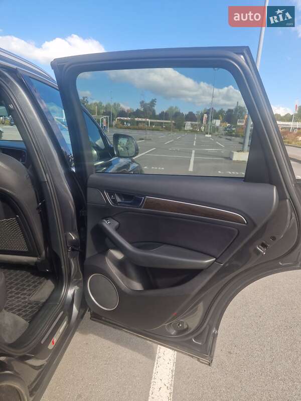 Внедорожник / Кроссовер Audi Q5 2015 в Николаеве