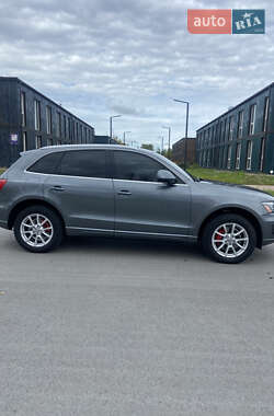 Внедорожник / Кроссовер Audi Q5 2012 в Чернигове
