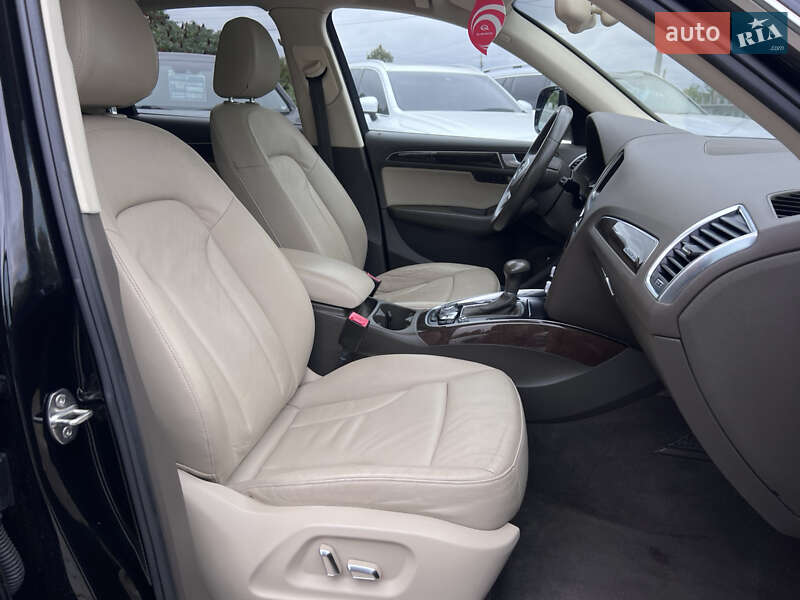 Внедорожник / Кроссовер Audi Q5 2014 в Нововолынске