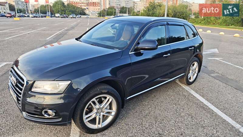 Позашляховик / Кросовер Audi Q5 2016 в Чернівцях