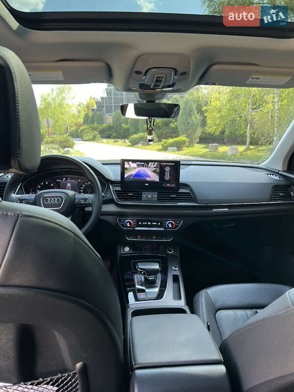 Внедорожник / Кроссовер Audi Q5 2020 в Новомосковске