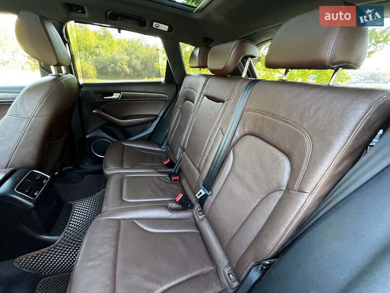 Внедорожник / Кроссовер Audi Q5 2015 в Днепре