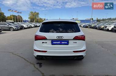 Позашляховик / Кросовер Audi Q5 2016 в 