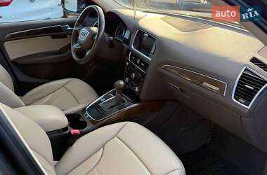 Внедорожник / Кроссовер Audi Q5 2015 в 