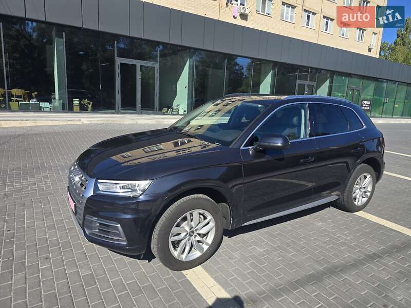 Внедорожник / Кроссовер Audi Q5 2019 в Луцке фото 4 Внедорожник / Кроссовер Audi Q5 2019 в Луцке