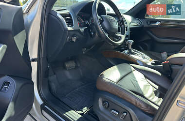 Позашляховик / Кросовер Audi Q5 2015 в 