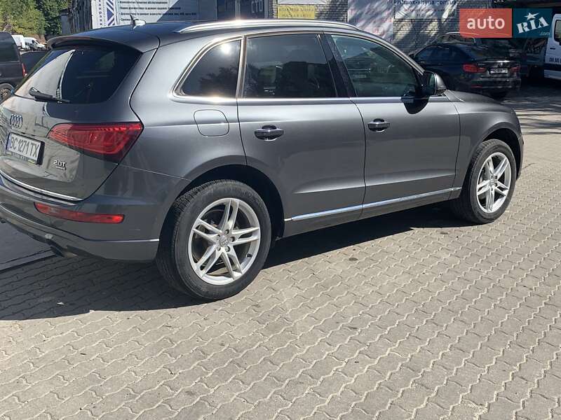 Позашляховик / Кросовер Audi Q5 2016 в Львові
