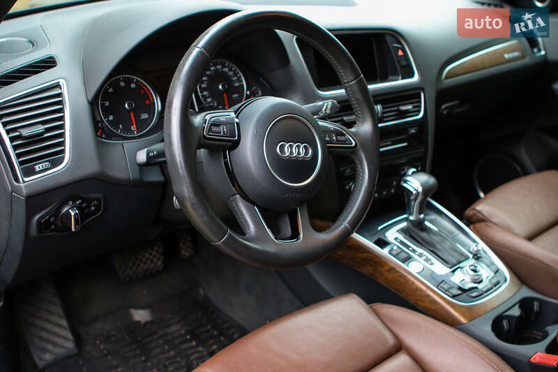 Внедорожник / Кроссовер Audi Q5 2012 в Львове